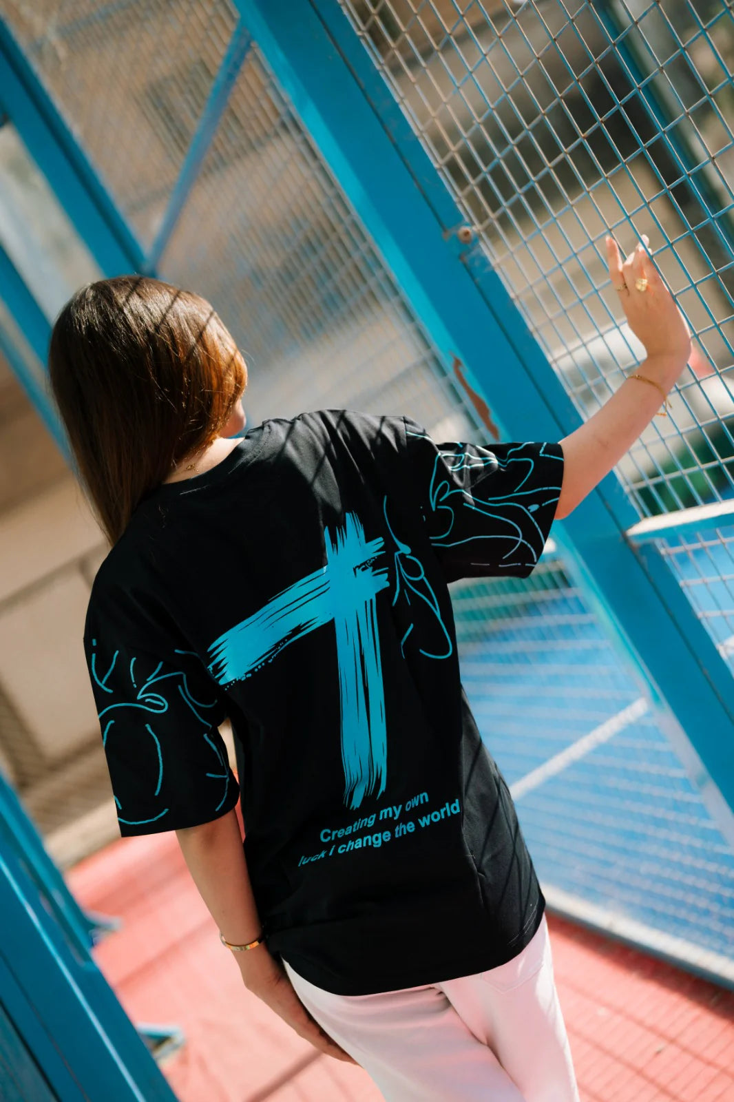 OVER SIZE T-SHIRT